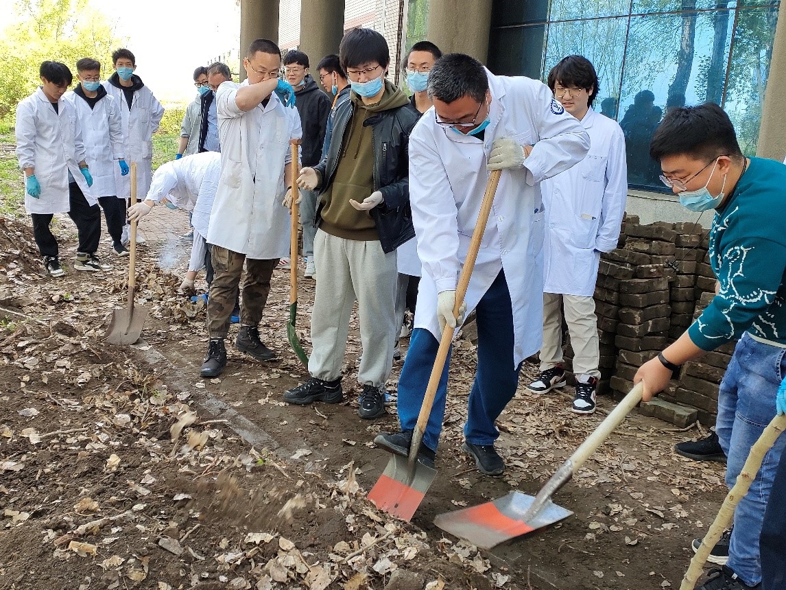 Picture2.jpg Picture2.jpg